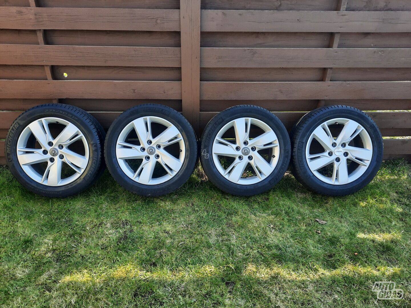 Light alloy R17 rims