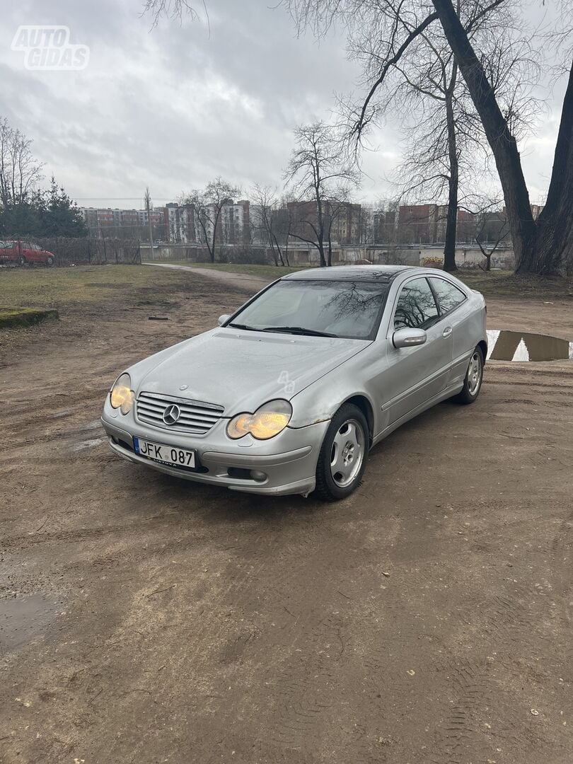 Mercedes-Benz C 220 2002 m Coupe