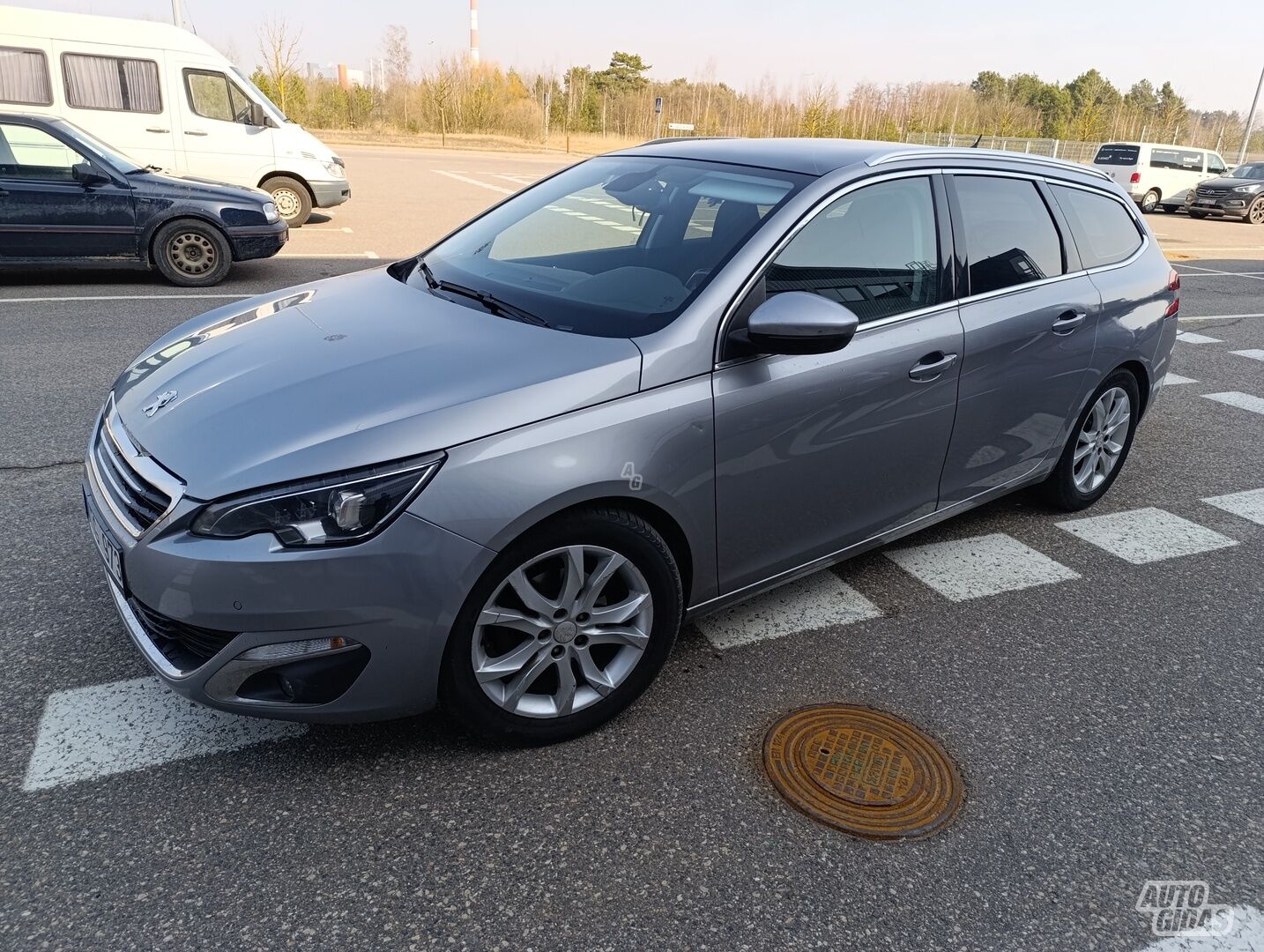 Peugeot 308 2015 y Wagon