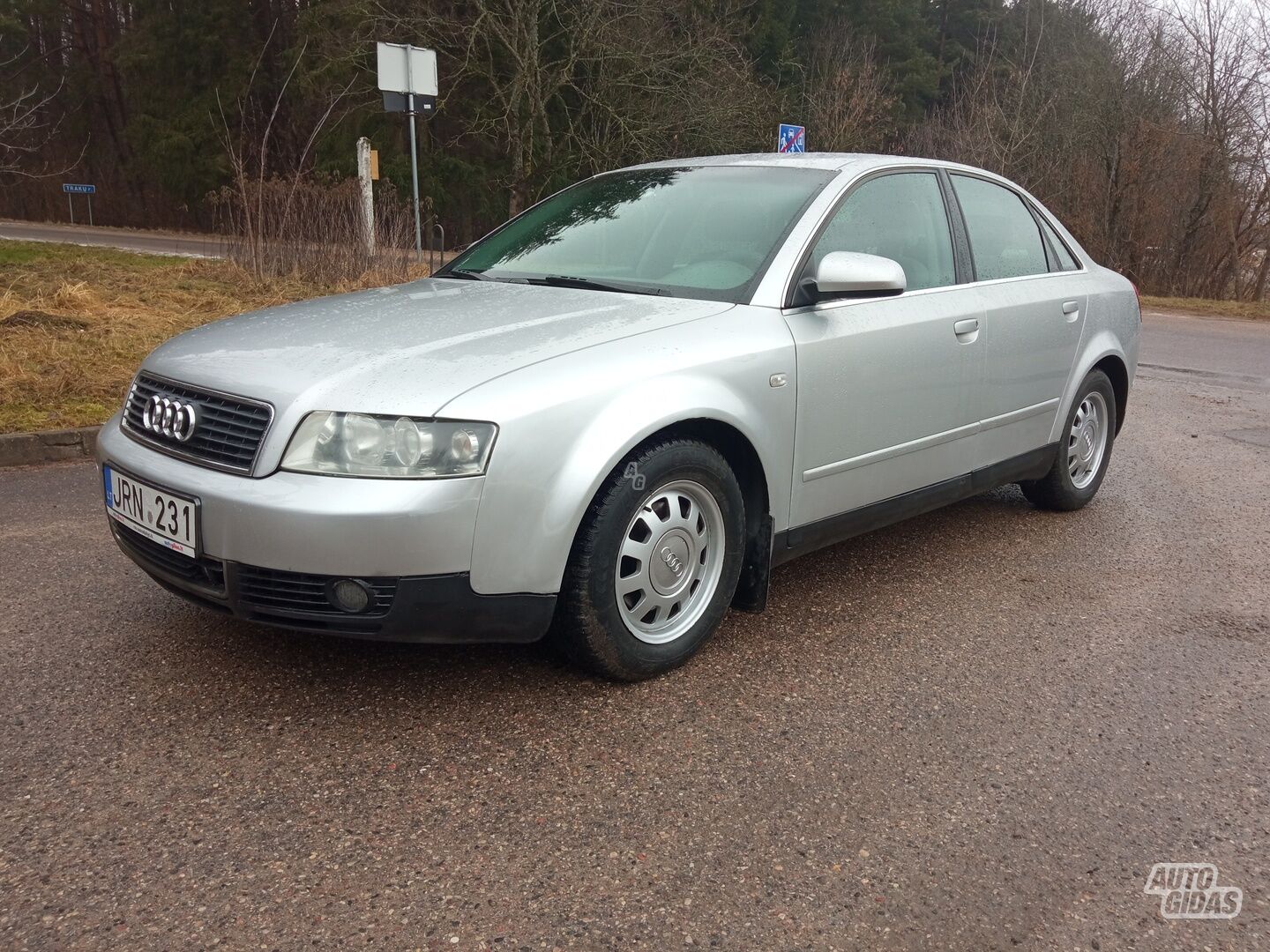 Audi A4 2000 m Sedanas