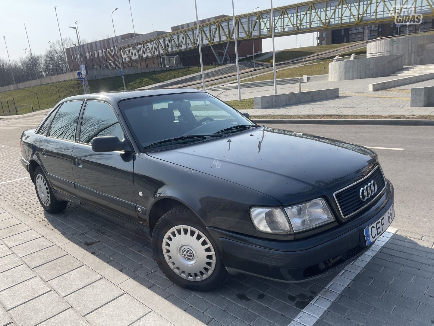 Audi 100 1993 г Седан