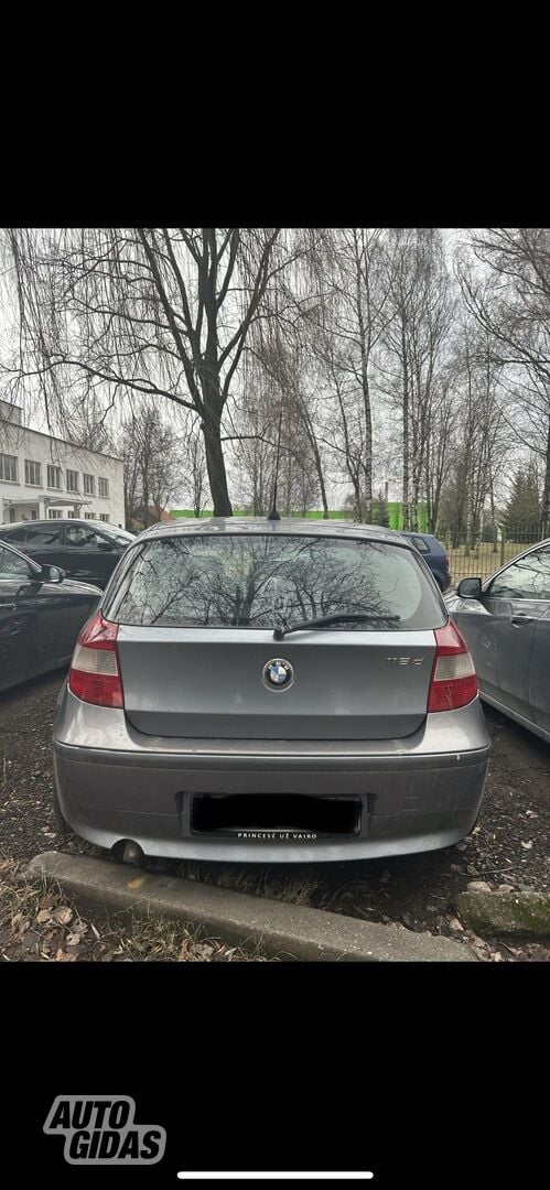 Bmw 118 2004 y Hatchback