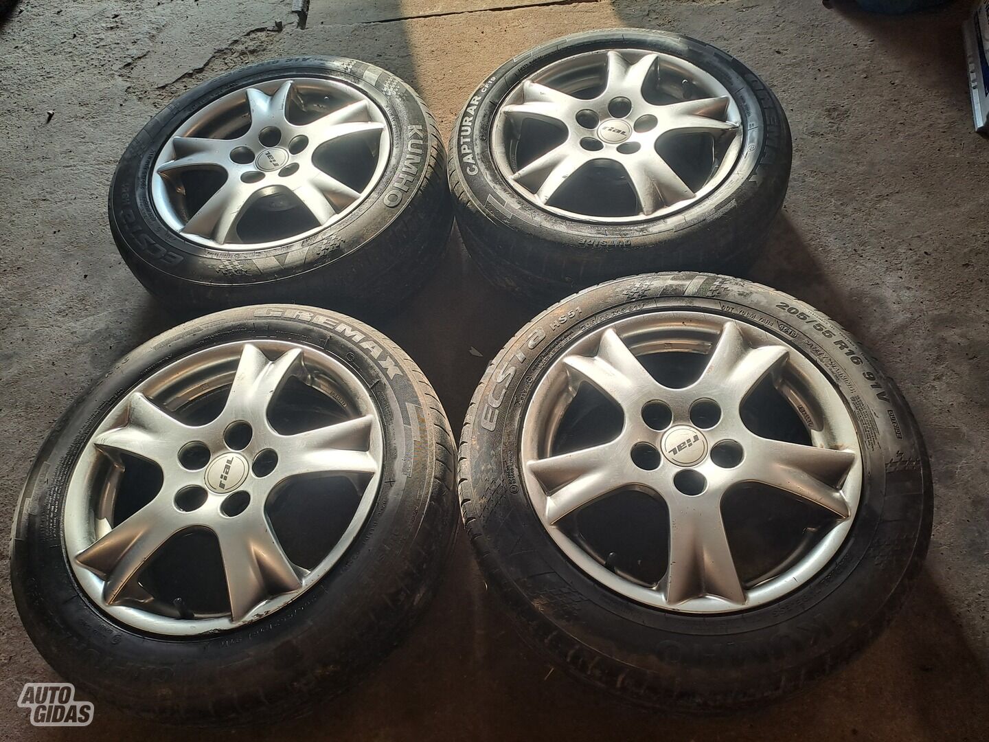 Light alloy R16 rims