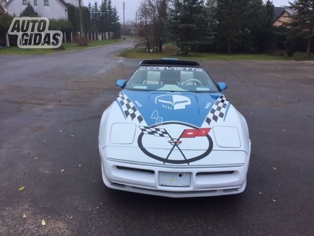 Chevrolet Corvette 1988 m Coupe