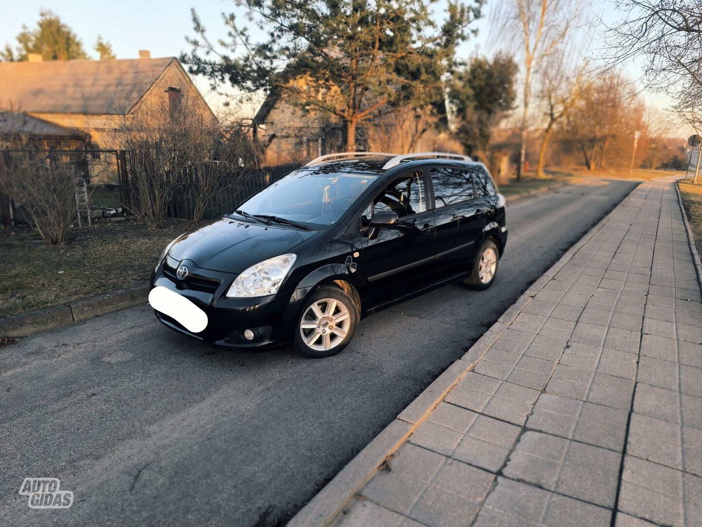 Toyota Corolla Verso 2008 г Минивэн