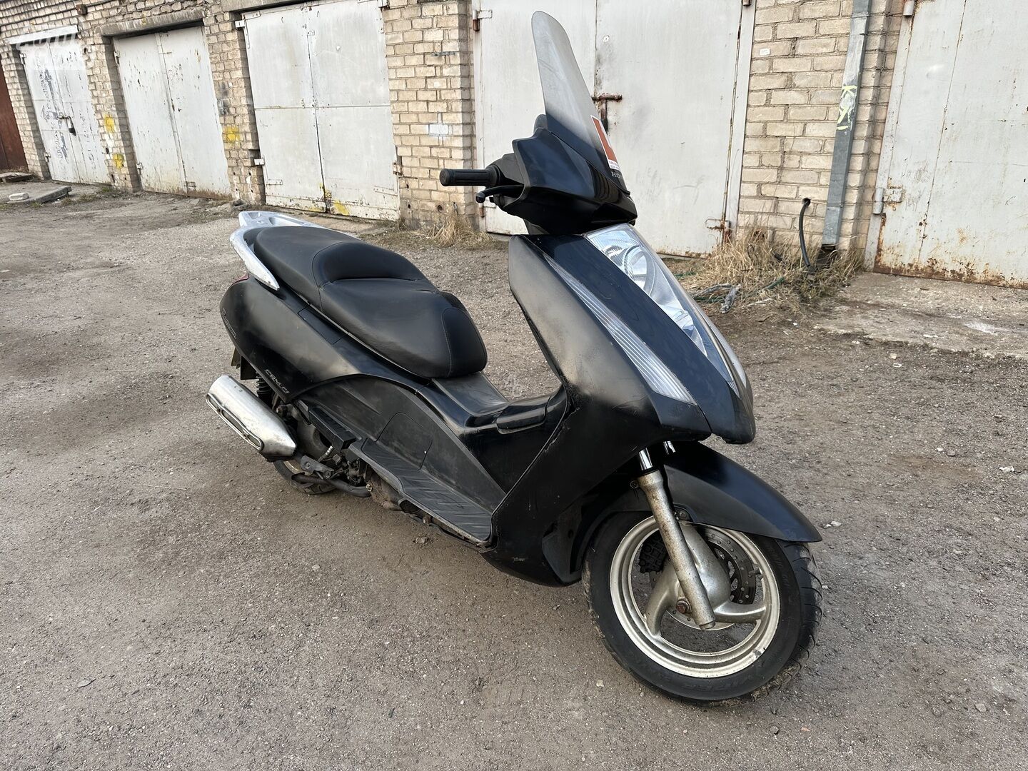 Honda Silver Wing 2006 m Motoroleris / Mopedas