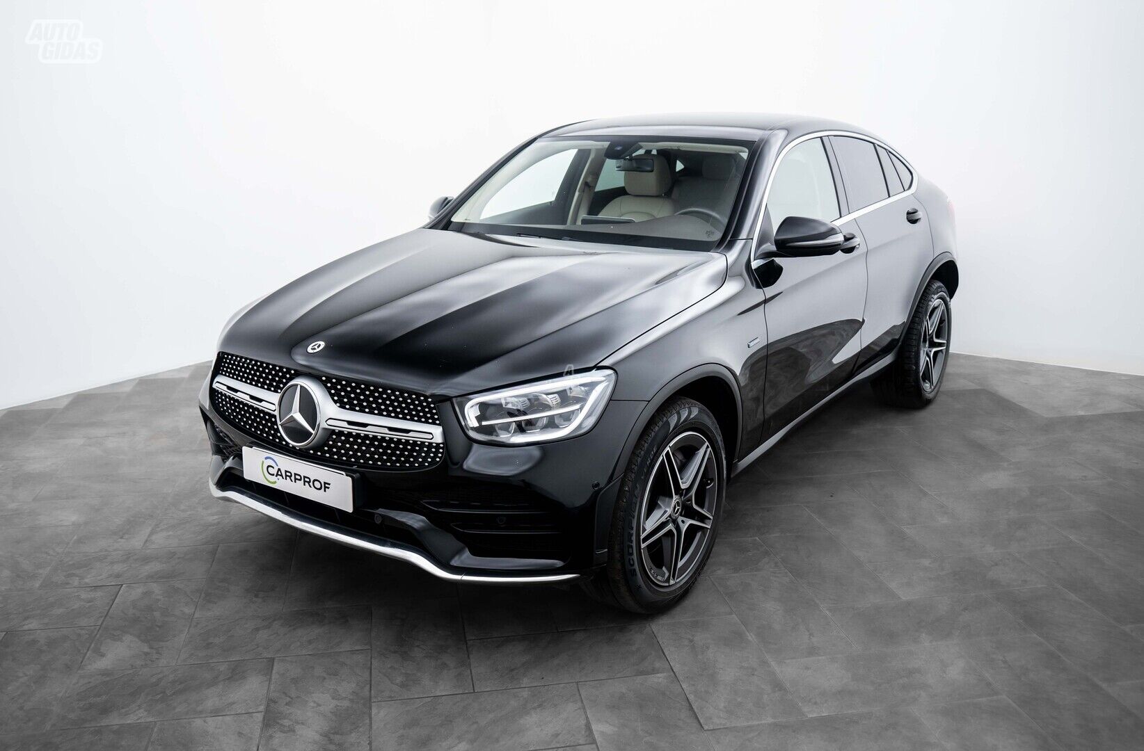 Mercedes-Benz GLC Coupe 300 2021 y Off-road / Crossover