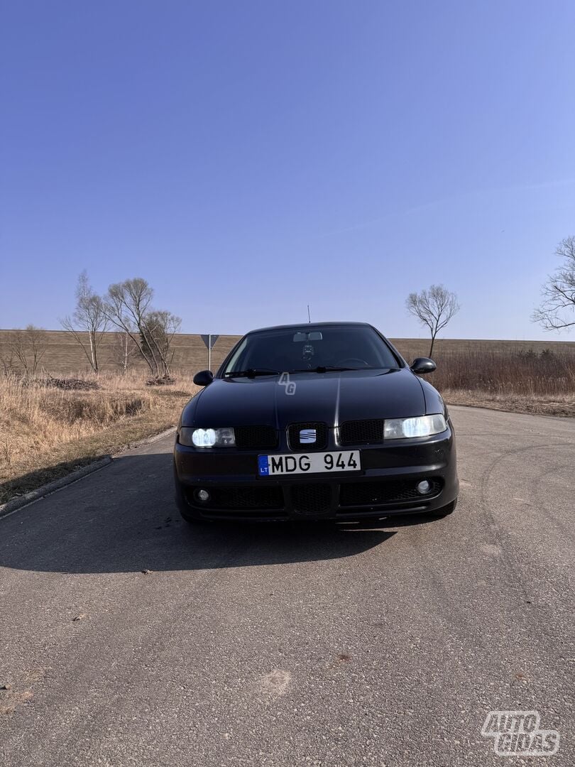 Seat Leon 2004 m Hečbekas