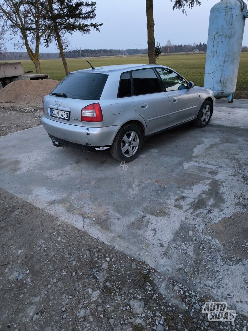 Audi A3 2000 m Sedanas