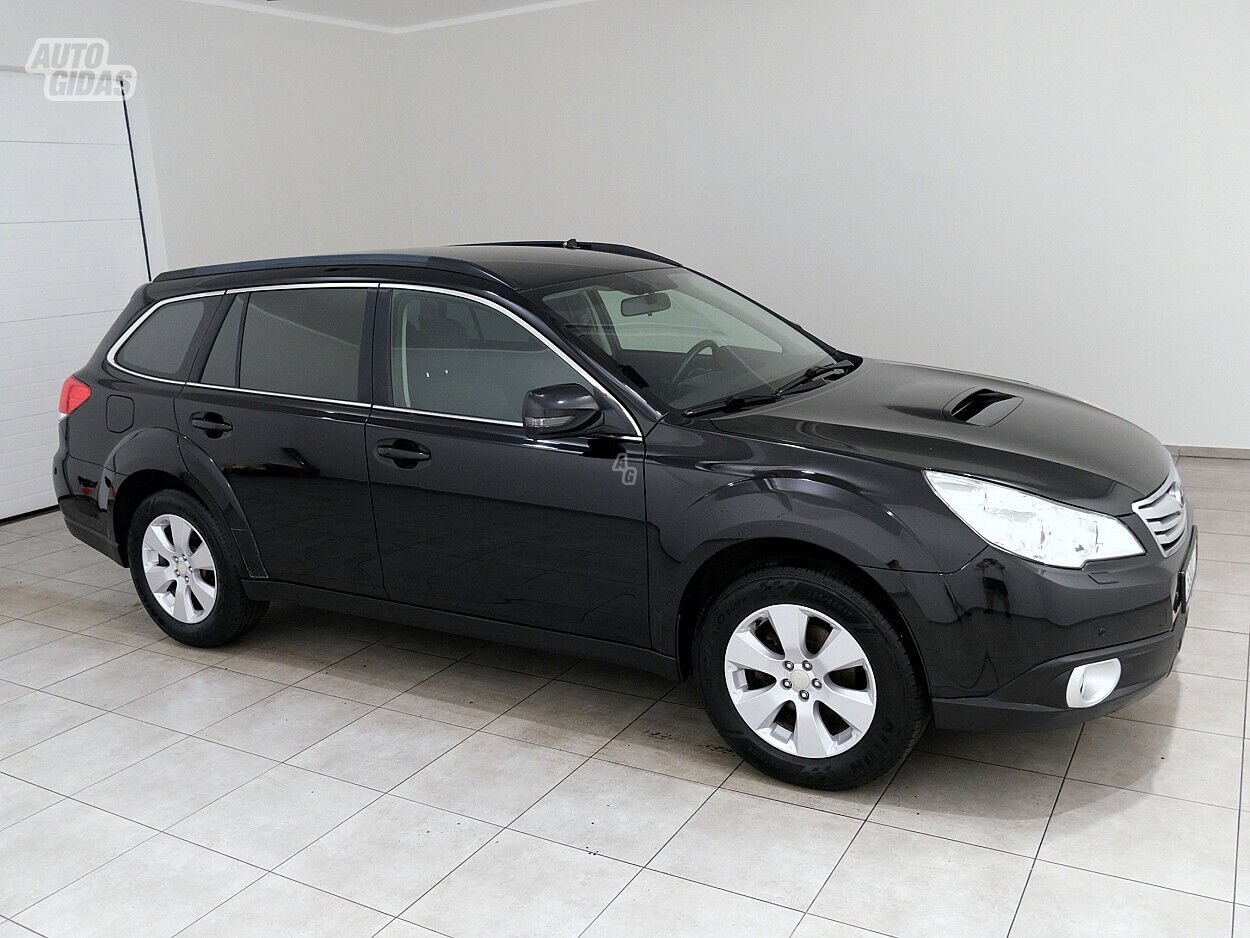 Subaru OUTBACK 2011 m Universalas