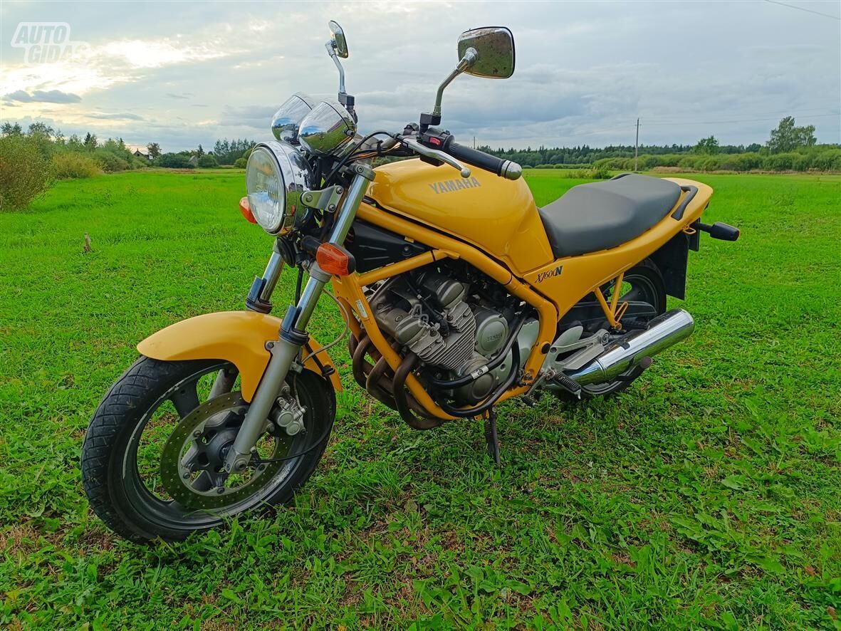 Yamaha XJ 1995 m Klasikinis / Streetbike motociklas