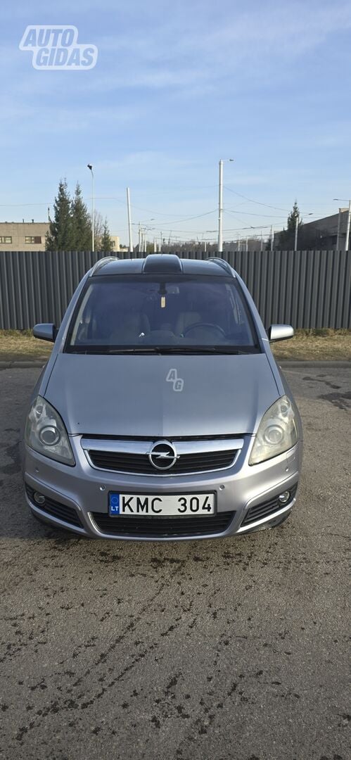 Opel Zafira 2006 m Vienatūris