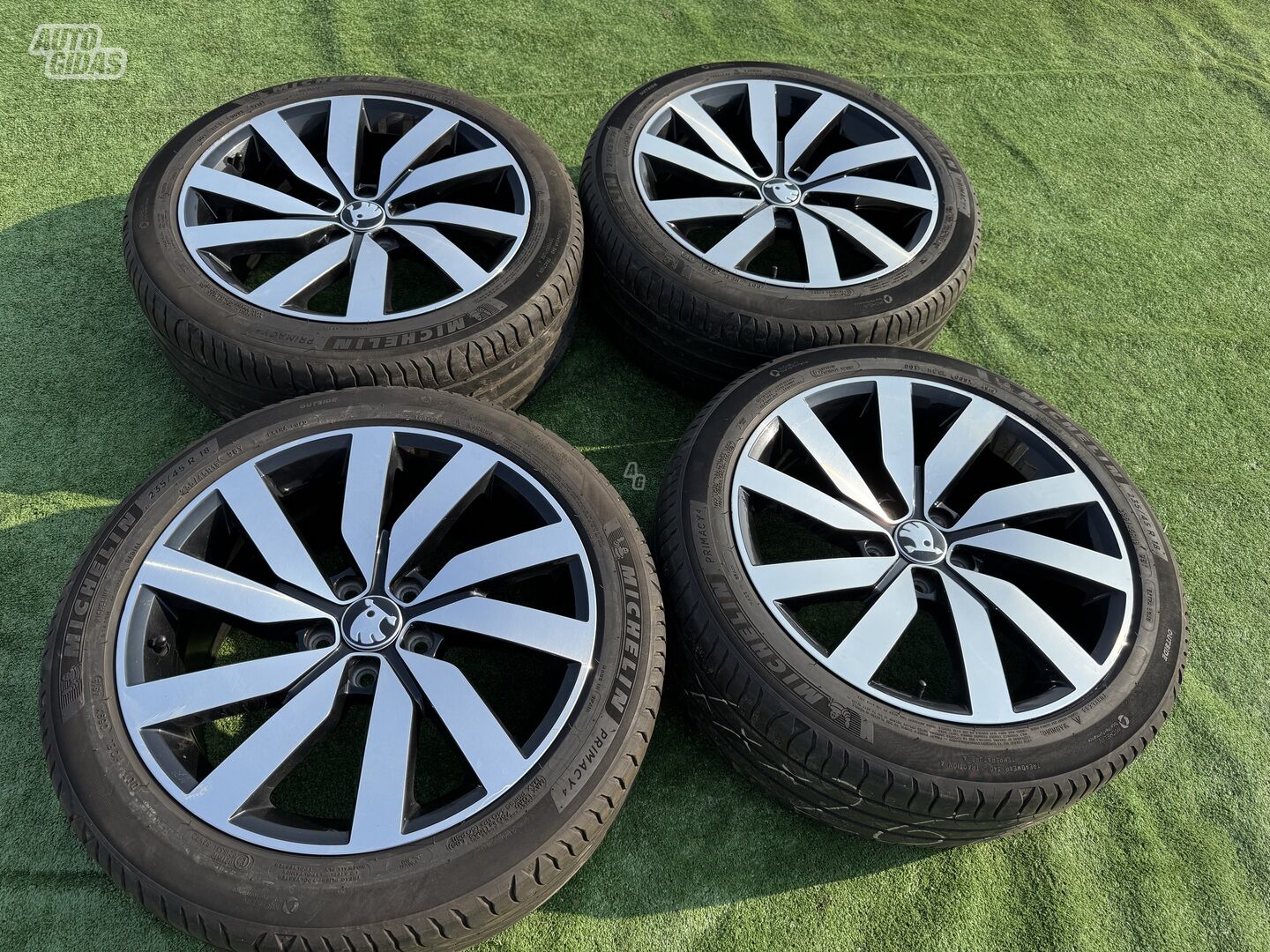 Skoda Siunciam, 8J ET44 light alloy R18 rims