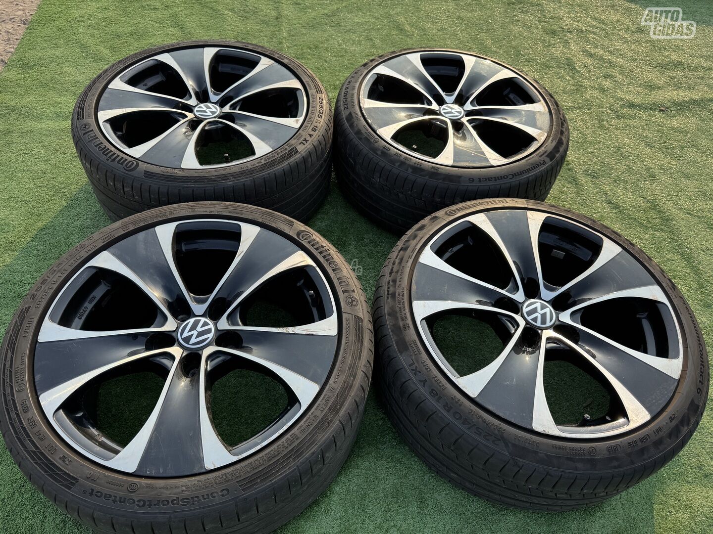 Volkswagen Siunciam, 8,5J ET38 light alloy R18 rims