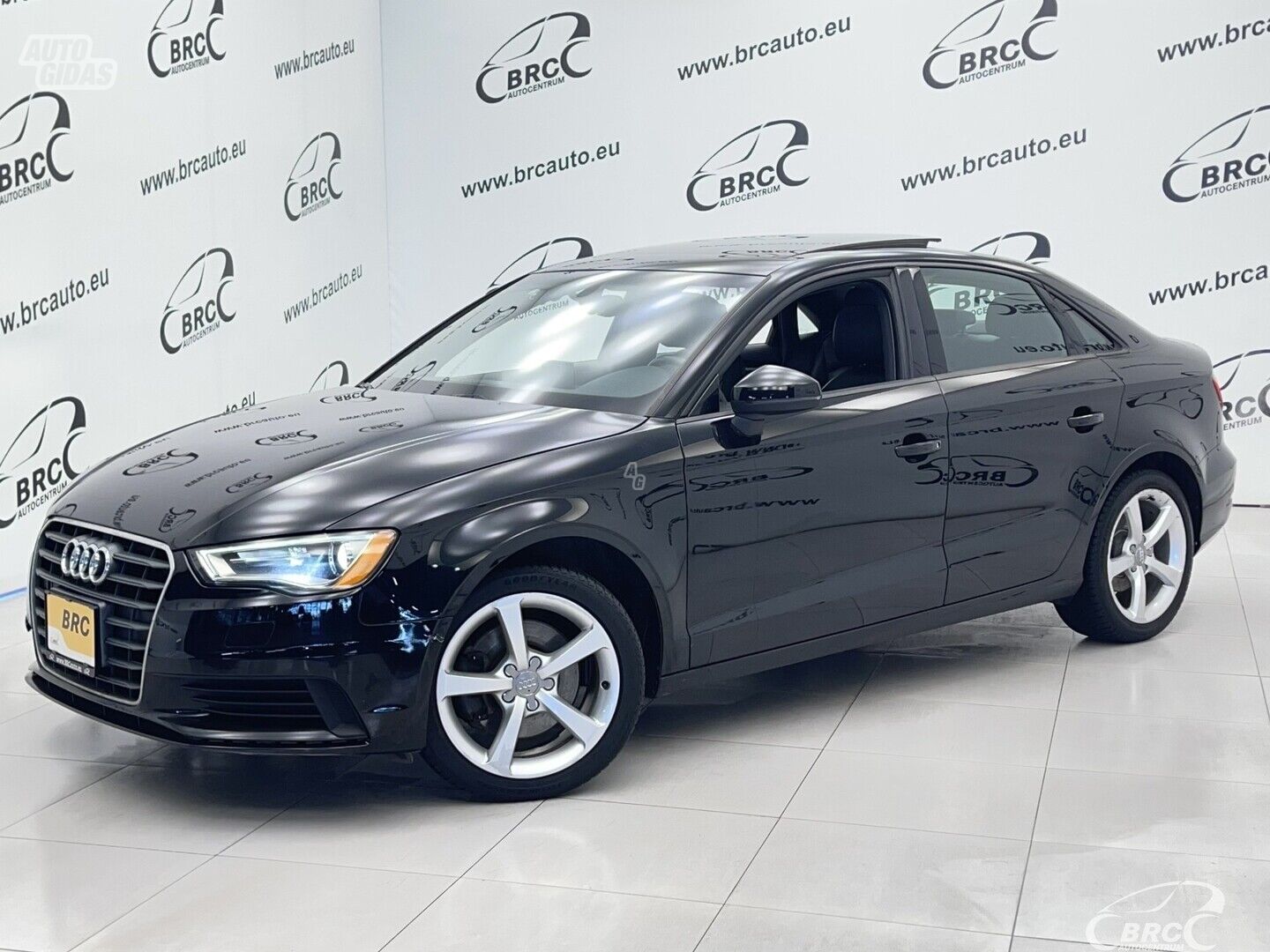 Audi A3 Premium Automatas 2015 y