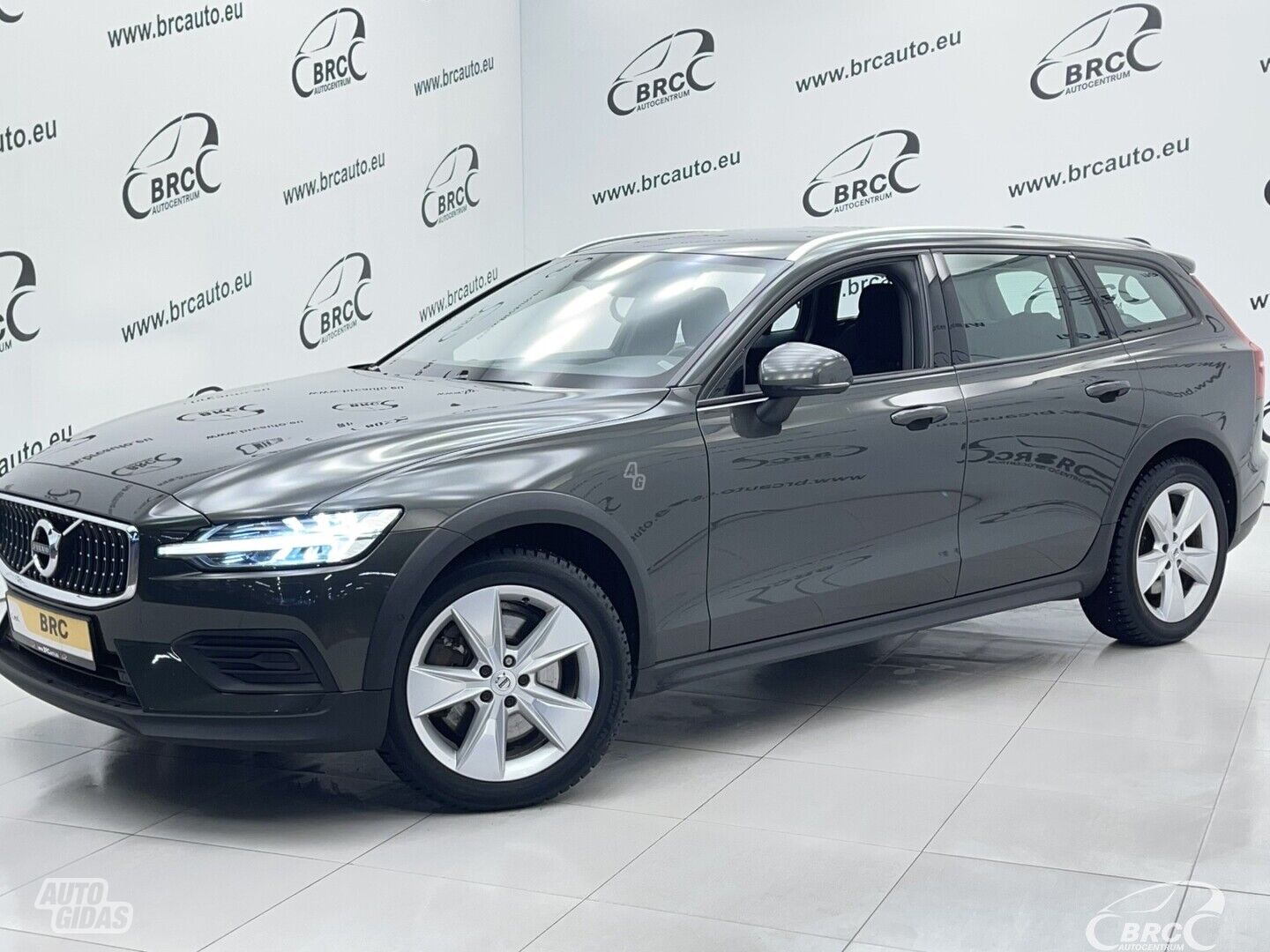 Volvo V60 Cross Country D4 AWD Automatas 2019 y