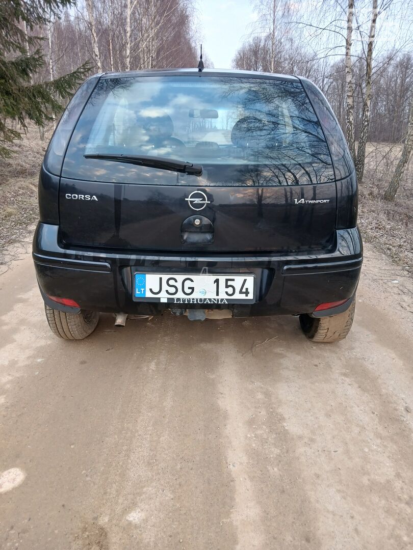 Opel Corsa 2006 m Hečbekas