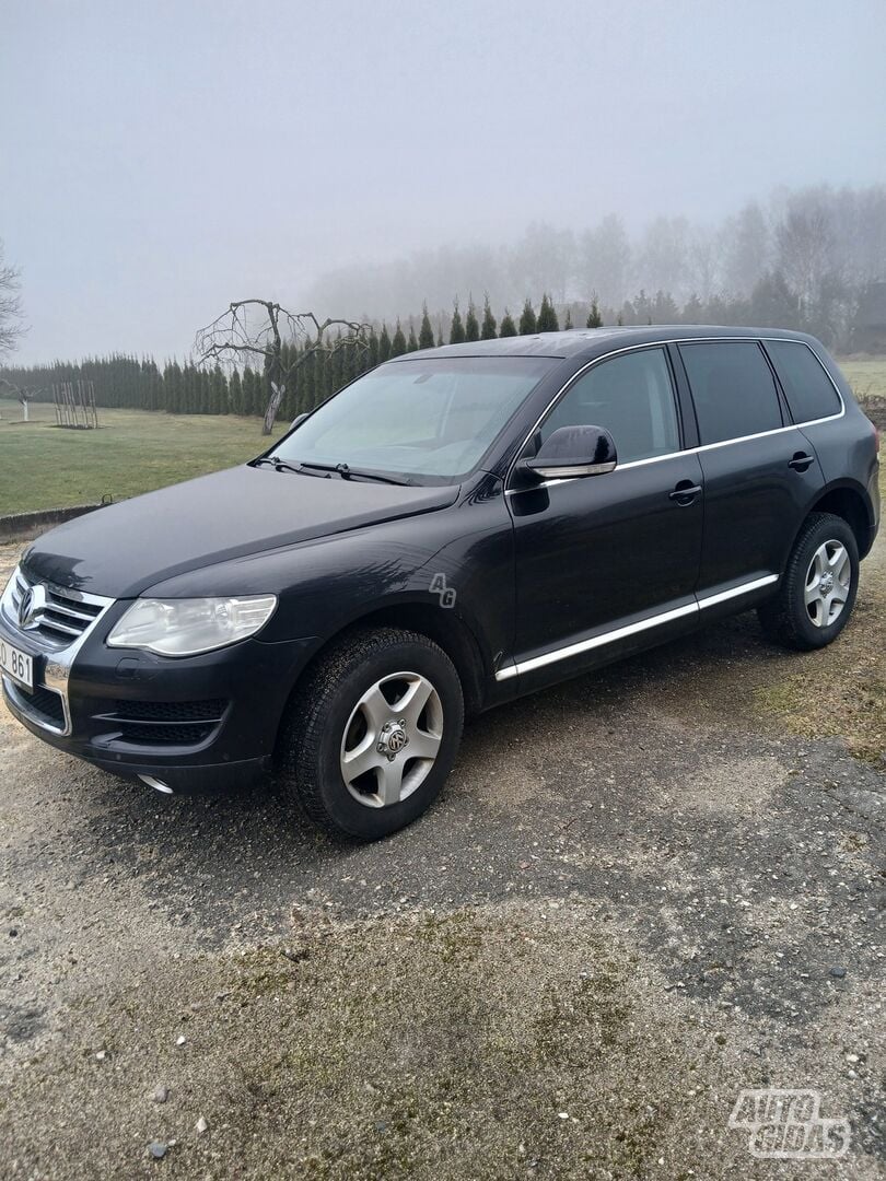 Volkswagen Touareg 2008 г Внедорожник / Кроссовер