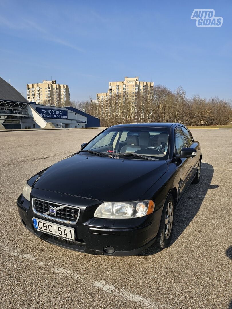 Volvo S60 2006 г Седан