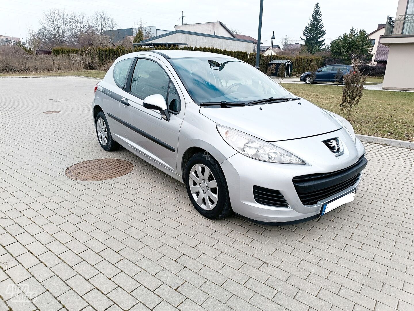 Peugeot 207 2011 y Hatchback