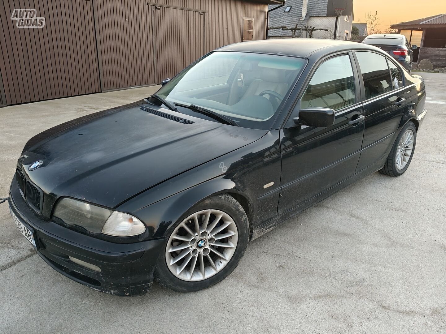 Bmw 320 2001 г запчясти