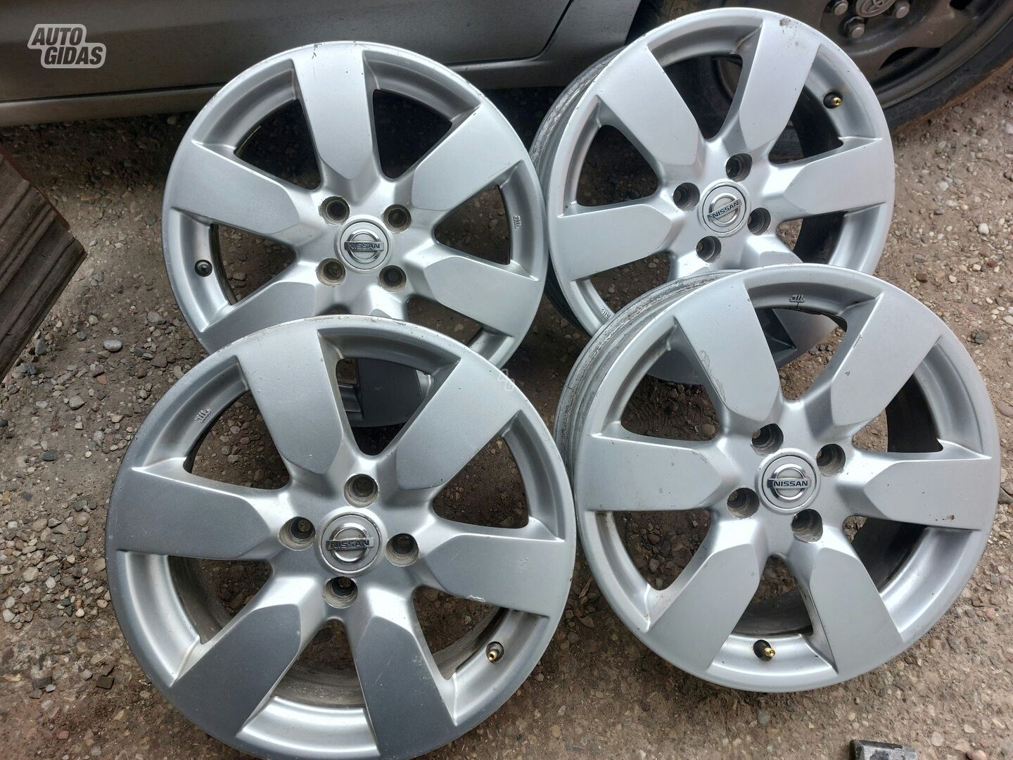 Light alloy R16 rims