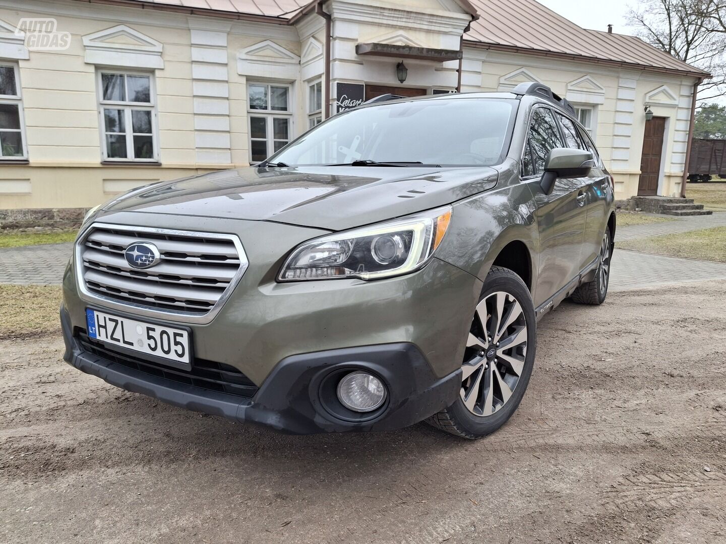 Subaru OUTBACK 2015 m Universalas