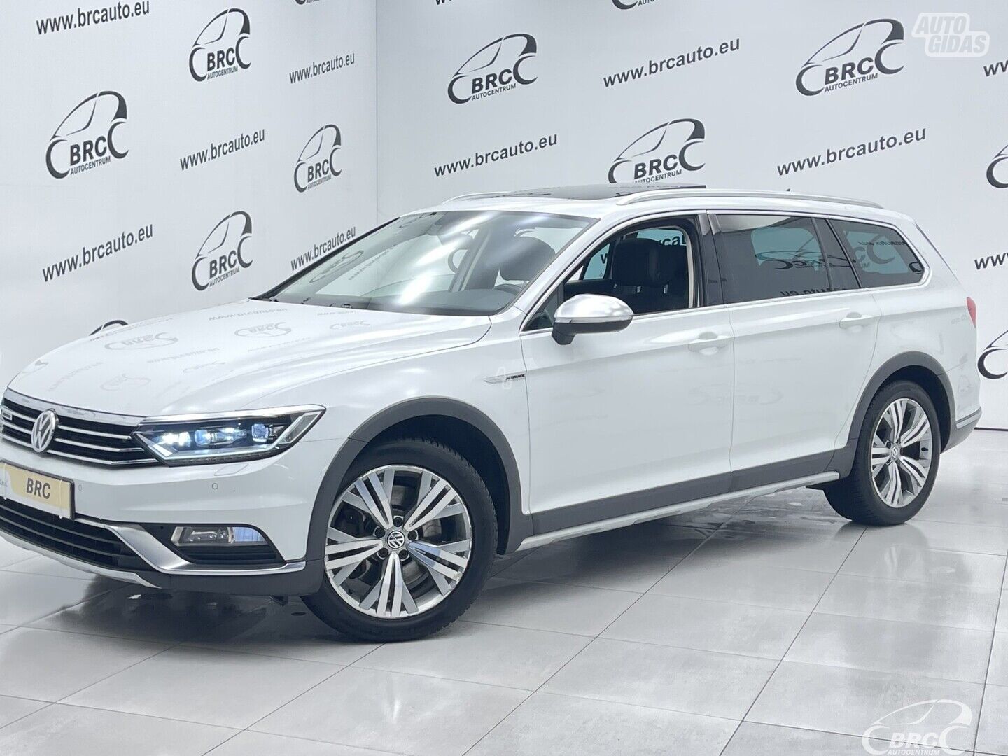 Volkswagen Passat Alltrack 2.0 TDI 4Motion Auto 2018 г