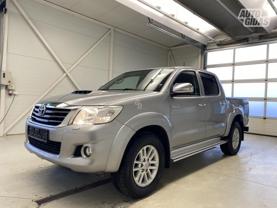 Toyota Hilux 2015 m Kitas