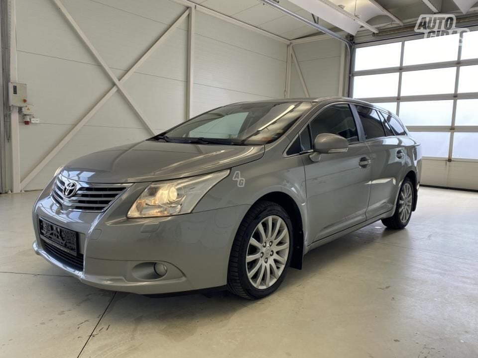 Toyota Avensis 2009 y Wagon