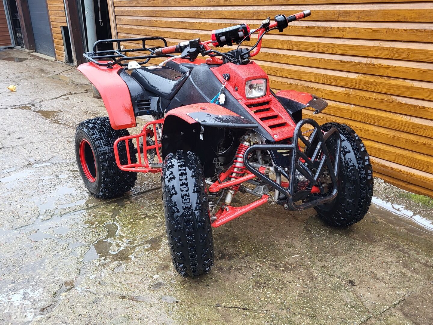 Kawasaki KEF 2000 y ATV motorcycle