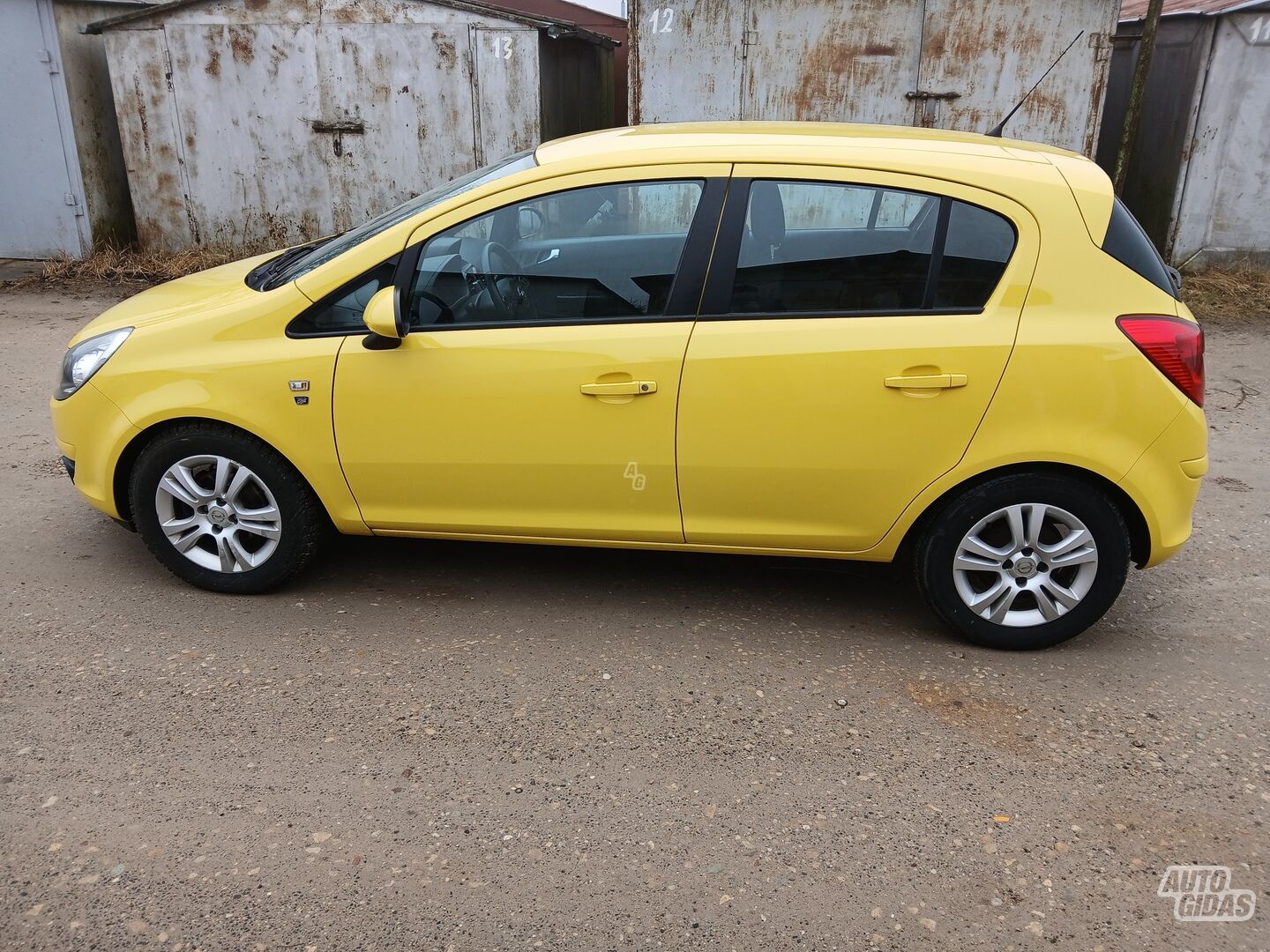 Opel Corsa 2010 m Hečbekas