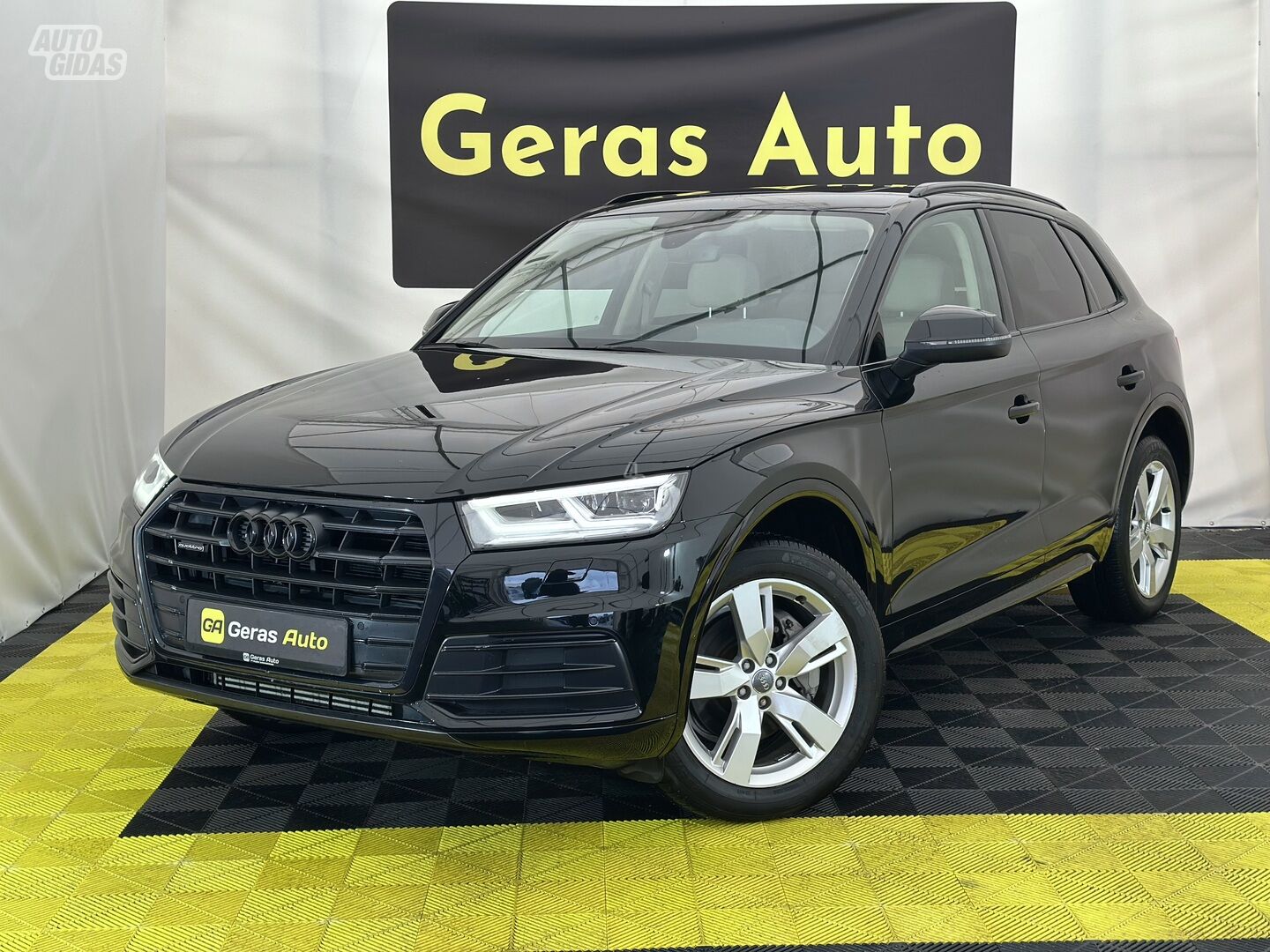 Audi Q5 2018 m Visureigis / Krosoveris