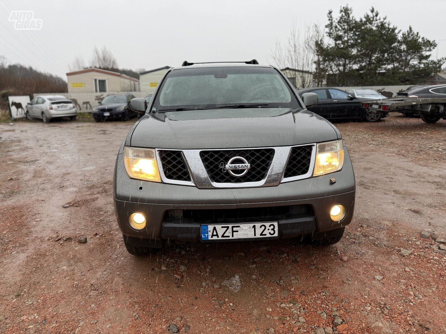 Nissan Pathfinder 2005 m Visureigis / Krosoveris