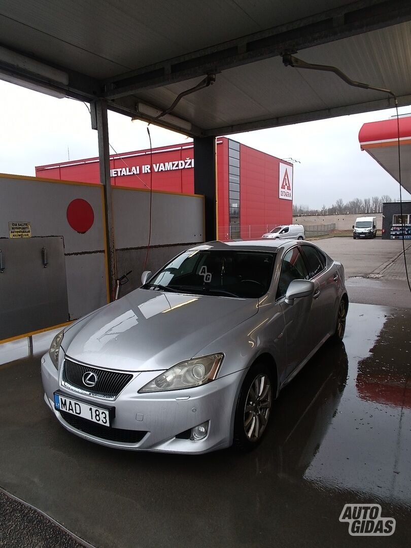 Lexus IS 220 2006 y Sedan