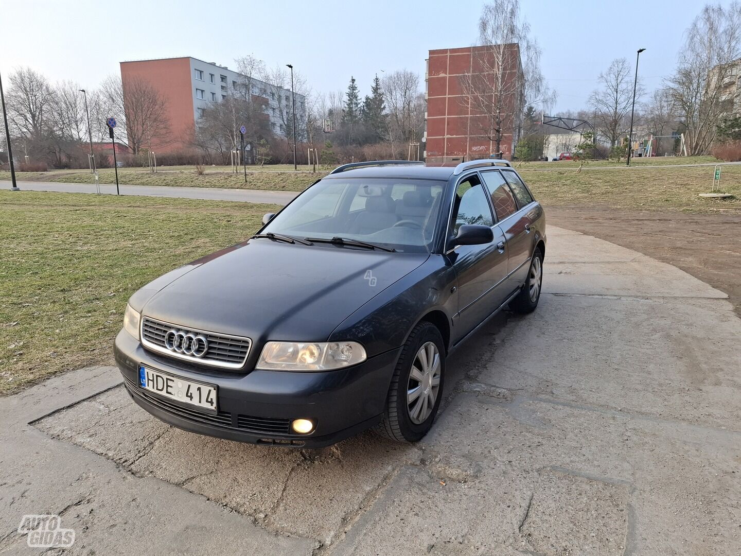 Audi A4 2000 m Universalas