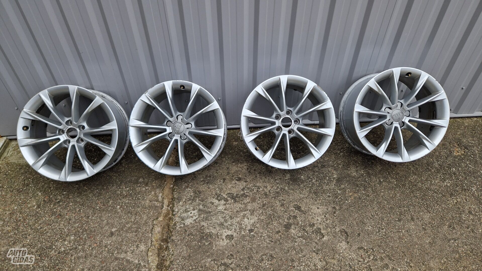 S5 light alloy R18 rims