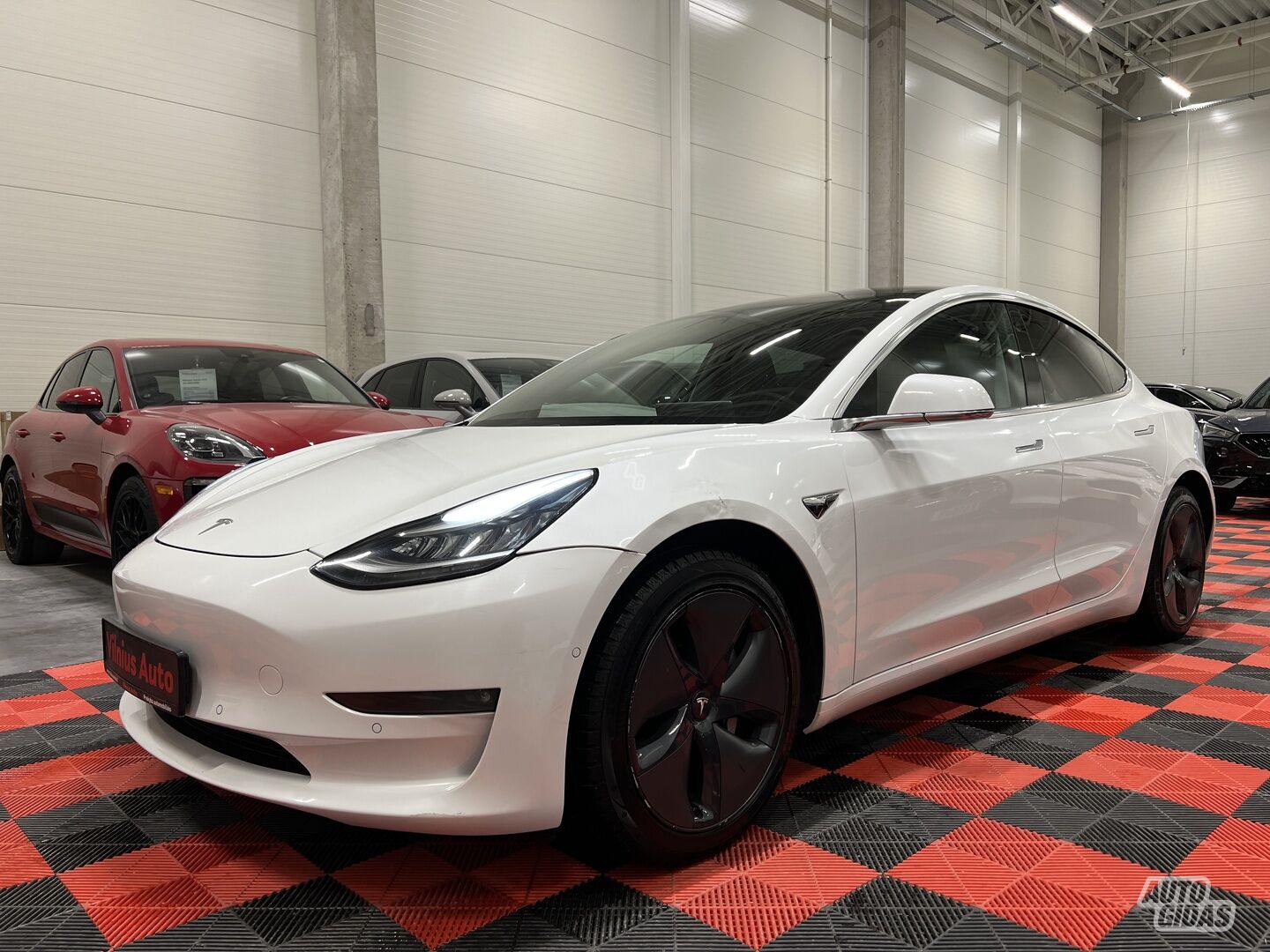 Tesla Model 3 2019 m Sedanas