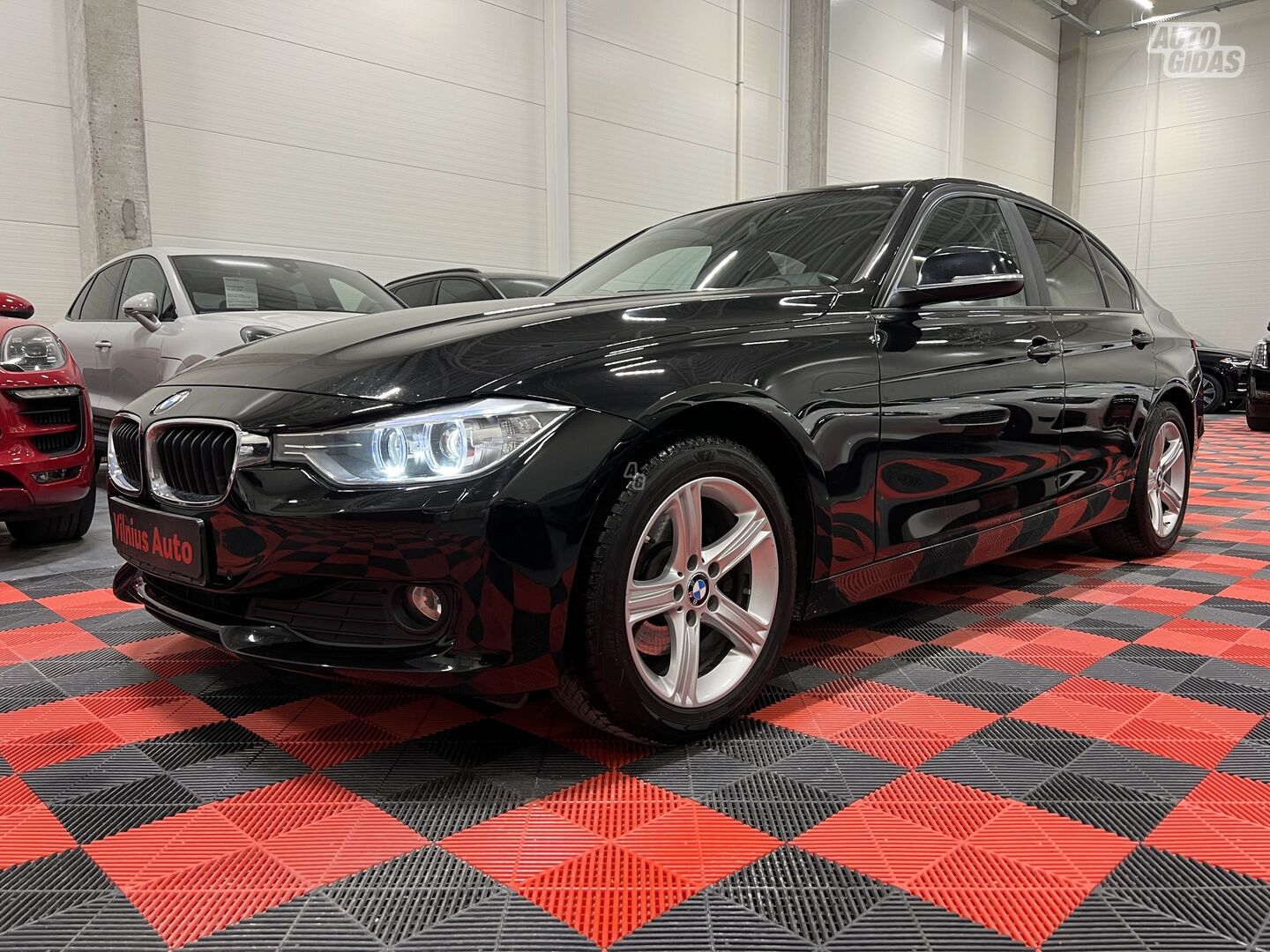 Bmw 320 2015 m Sedanas