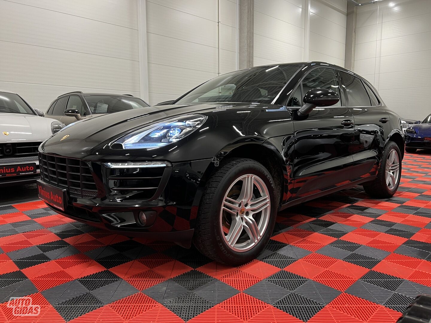 Porsche Macan 2017 m Visureigis / Krosoveris