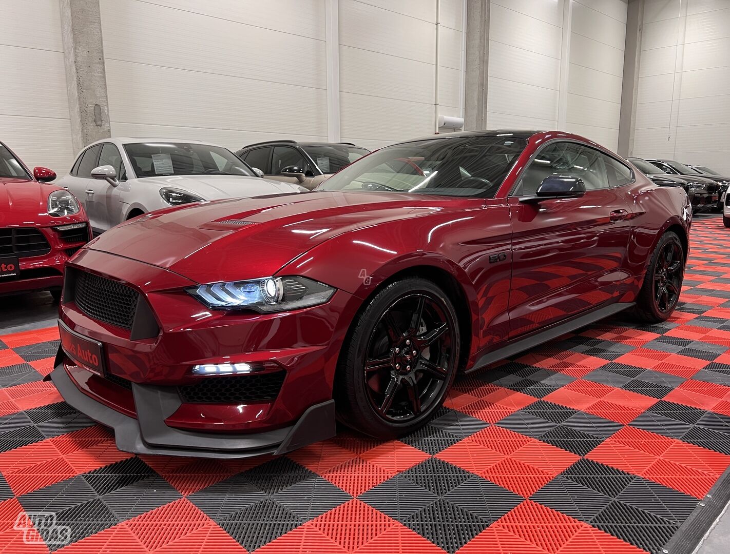 Ford Mustang 2019 г Купе