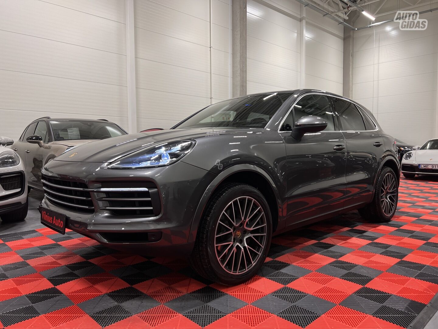 Porsche Cayenne 2020 г Внедорожник / Кроссовер