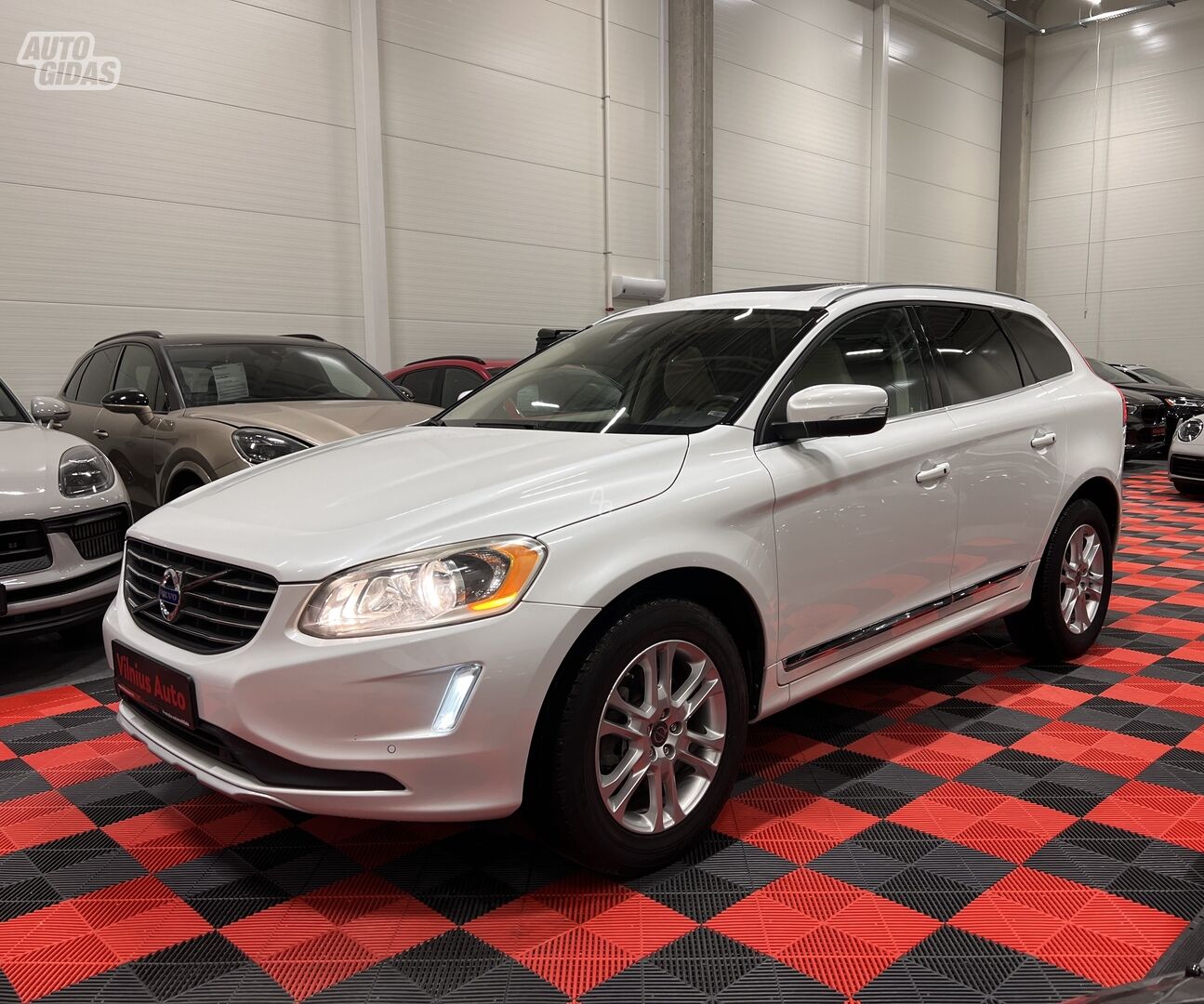 Volvo XC60 2015 m Visureigis / Krosoveris