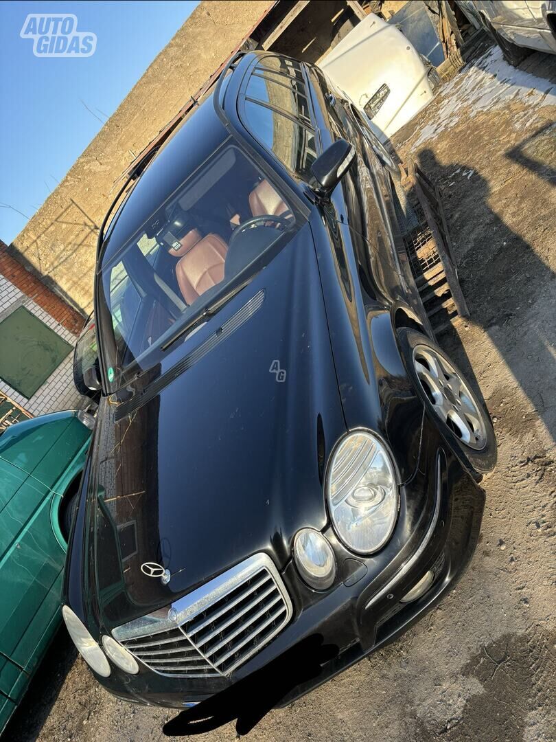 Mercedes-Benz E 200 2008 г запчясти