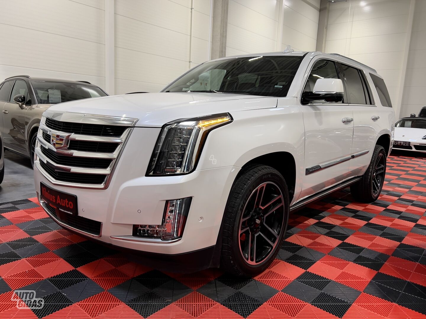 Cadillac Escalade 2020 m Visureigis / Krosoveris