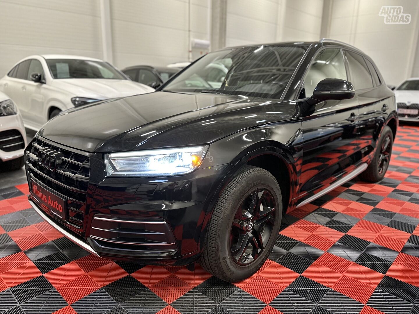 Audi Q5 2018 m Visureigis / Krosoveris