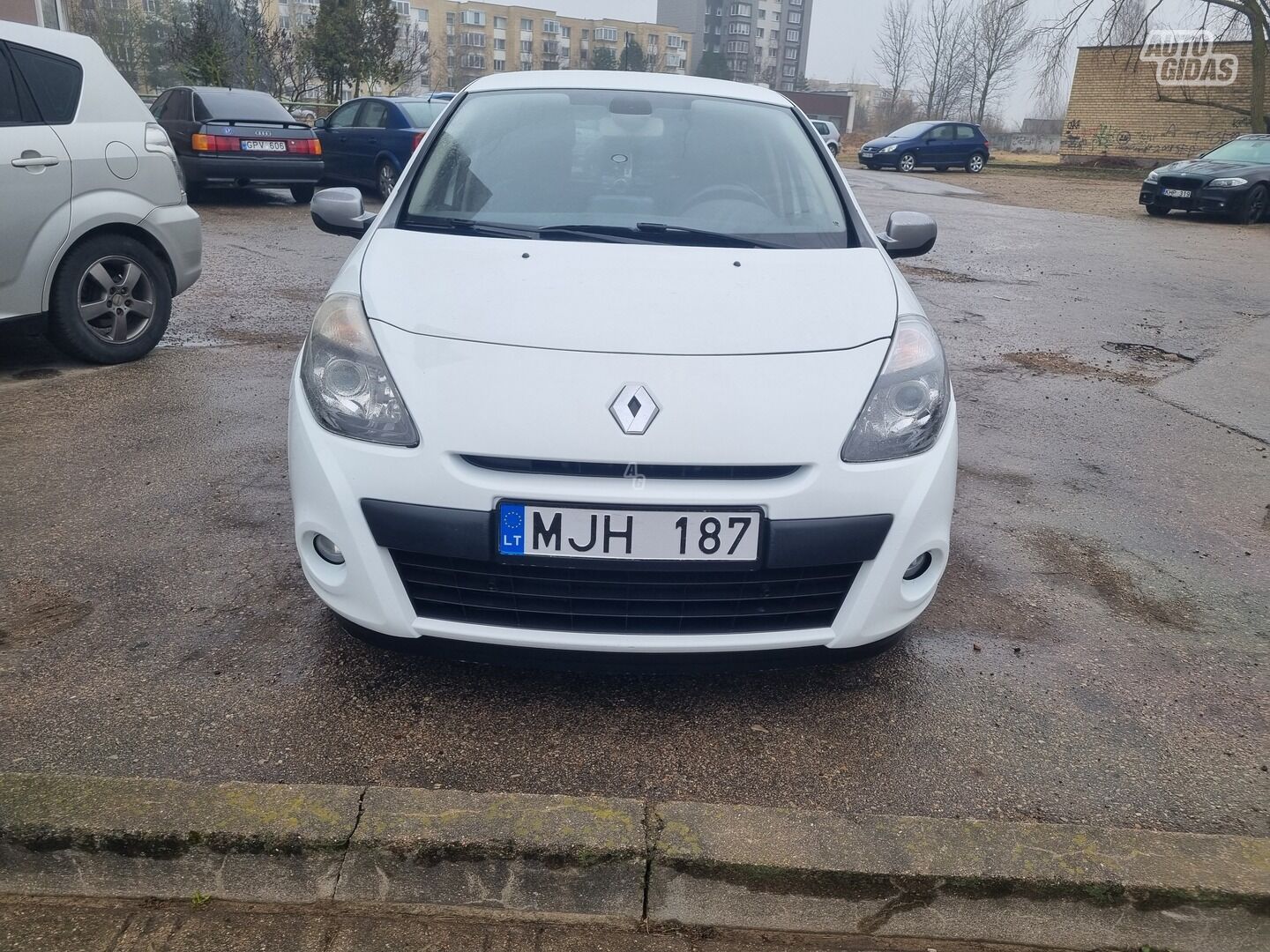 Renault Clio 2012 y Hatchback