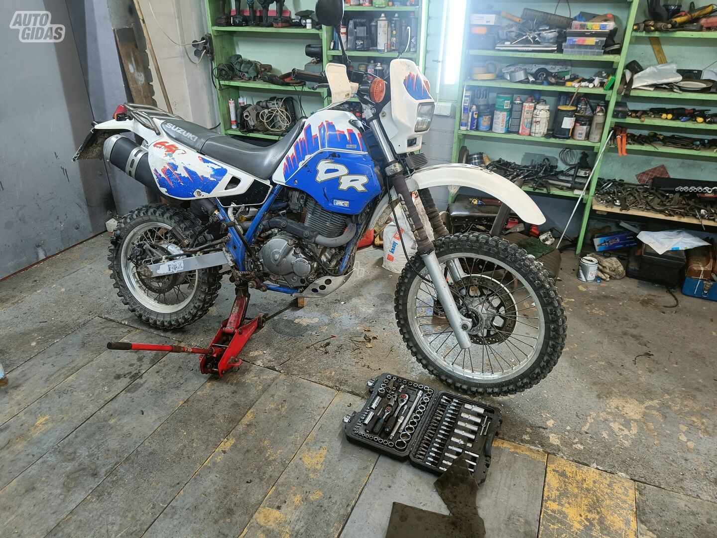 Suzuki DR 1990 y Enduro motorcycle