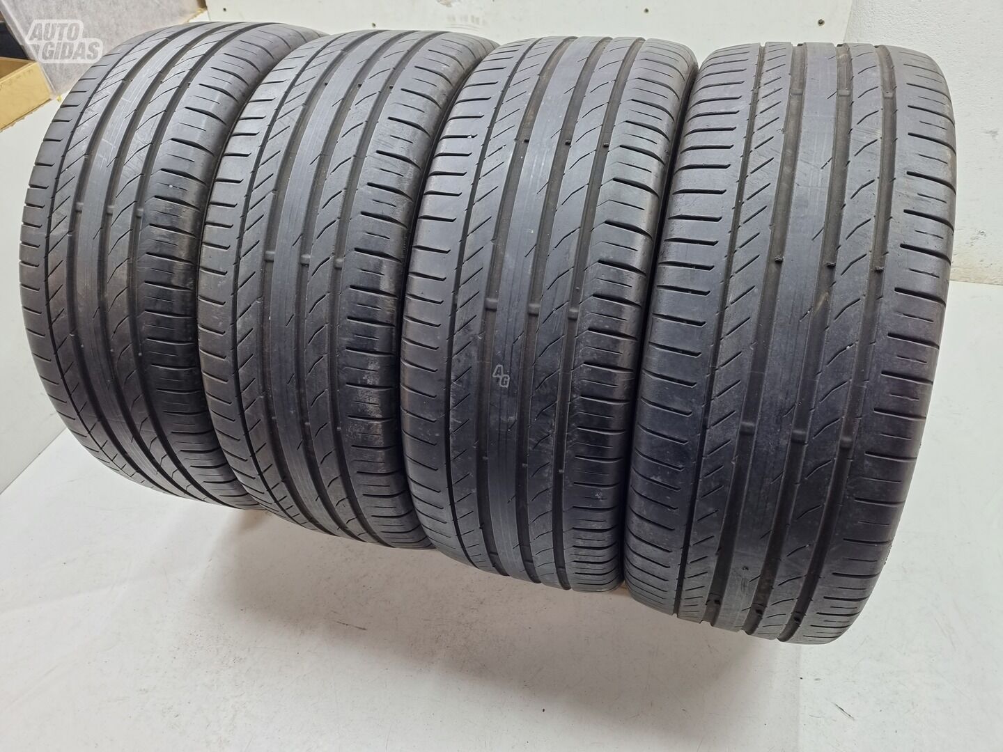 Continental 6mm R20 summer tyres passanger car