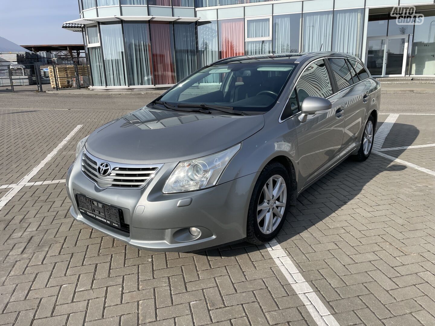 Toyota Avensis 2009 y Wagon